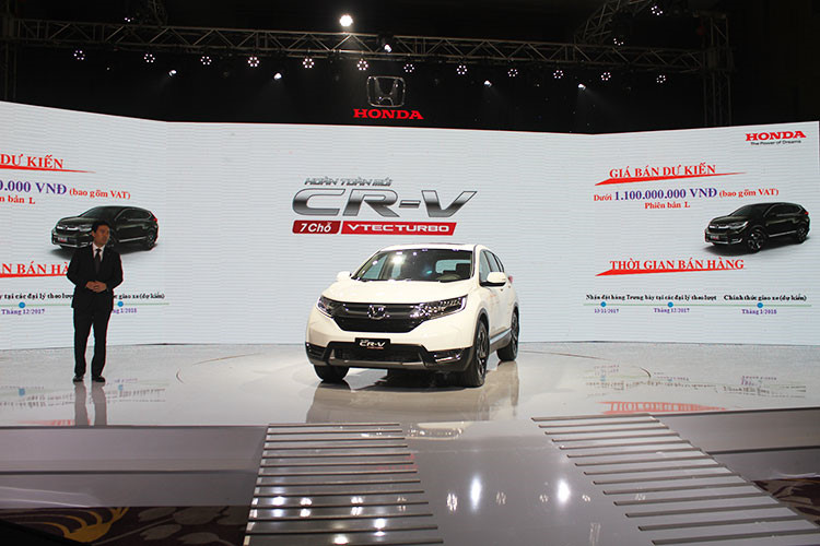 Cận cảnh Honda CR-V 7 chỗ giá hơn 1 tỷ tại Việt Nam