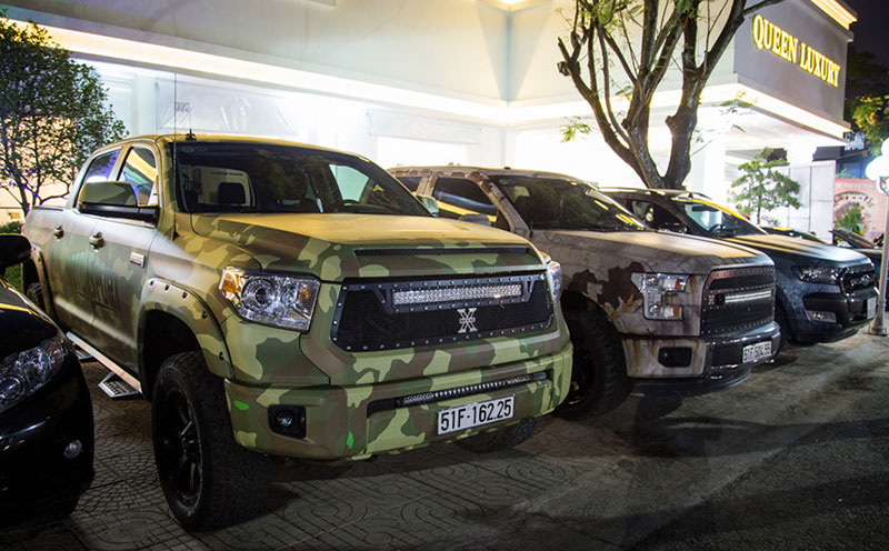 Dàn siêu xe, môtô tiền tỷ xuất hiện tại Sài Gòn