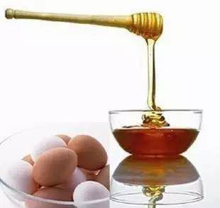 Tất tần tật các loại mặt nạ tự chế đắp trước khi đi ngủ, 1 tuần trẻ ra tới 10 tuổi Tất tần tật các loại mặt nạ tự chế đắp trước khi đi ngủ, 1 tuần trẻ ra tới 10 tuổi