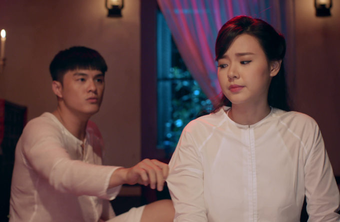 Midu thao thức, Lâm Vinh Hải ngủ say như chết khi chung giường