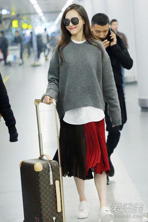 Mix áo len và sơ mi hợp mốt như sao Hoa ngữ