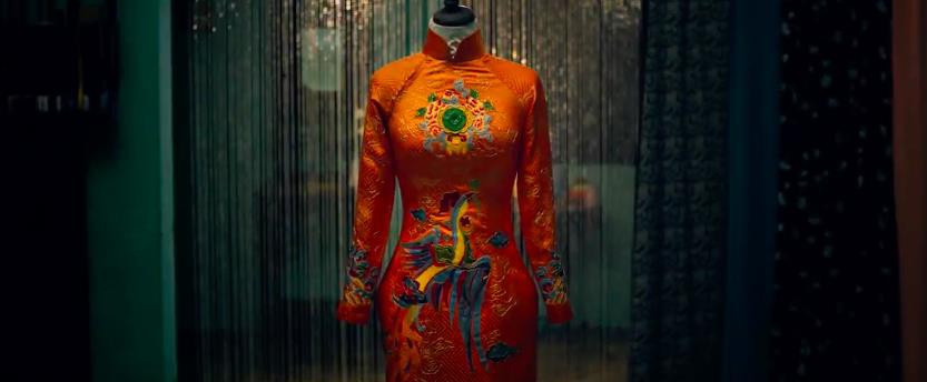 Giữa cơn mưa lời khen, người ta vẫn thấy Cô Ba Sài Gòn vướng những hạt sạn Giữa cơn mưa lời khen, người ta vẫn thấy Cô Ba Sài Gòn vướng những hạt sạn