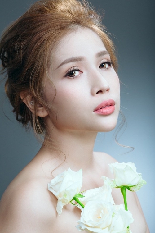 Sau 1 ngày im lặng, Khả Như lên tiếng trước sự cố bị bỏng nặng khi tập kịch