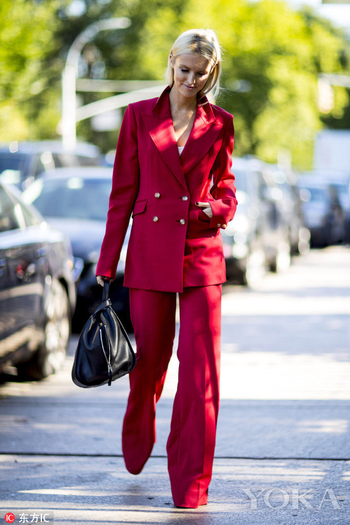 Chẳng cần cầu kỳ, se lạnh nàng cứ diện tông màu này, đảm bảo nổi!