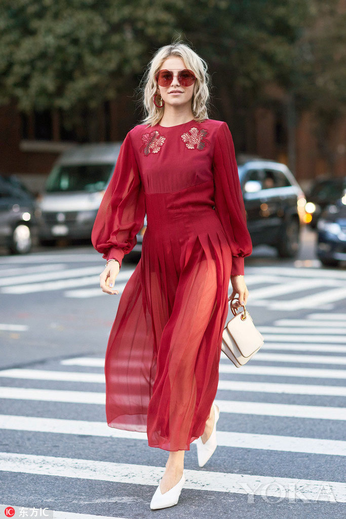 Chẳng cần cầu kỳ, se lạnh nàng cứ diện tông màu này, đảm bảo nổi!