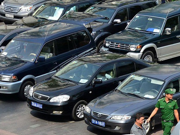 Bộ trưởng, Thứ trưởng sẽ chỉ được dùng xe công dưới 1,1 tỷ đồng?