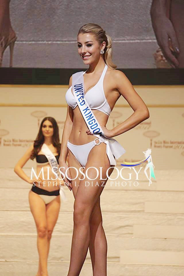 Màn trình diễn áo tắm kém hấp dẫn ở chung kết Hoa hậu Quốc tế