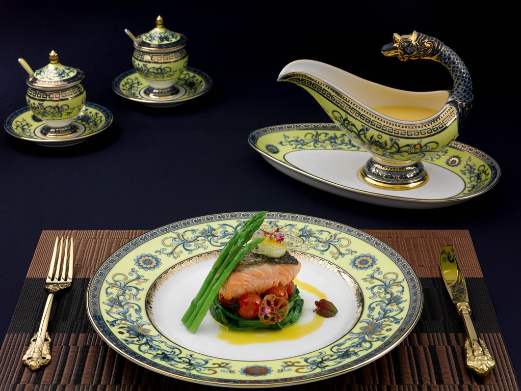 Tiết lộ về bộ bàn ăn lộng lẫy phục vụ dạ tiệc APEC 2017