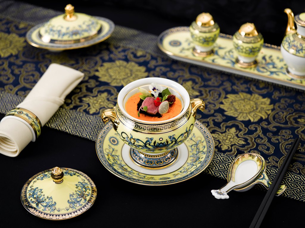 Tiết lộ về bộ bàn ăn lộng lẫy phục vụ dạ tiệc APEC 2017