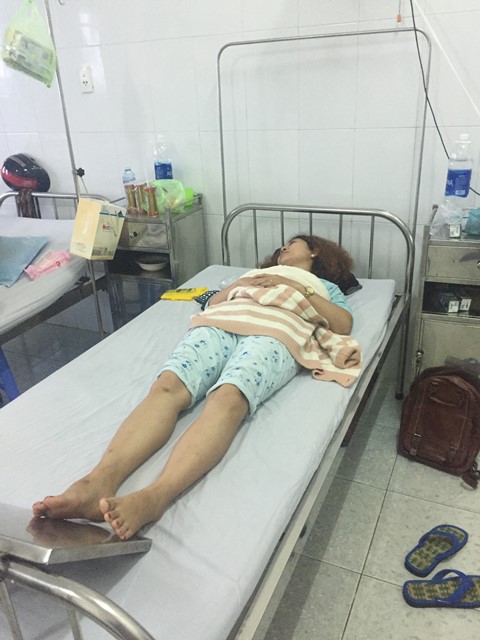 Bí thư xã bị vợ tố vào khách sạn với cấp dưới: Chúng tôi chỉ ở tiền sảnh khách sạn thôi!