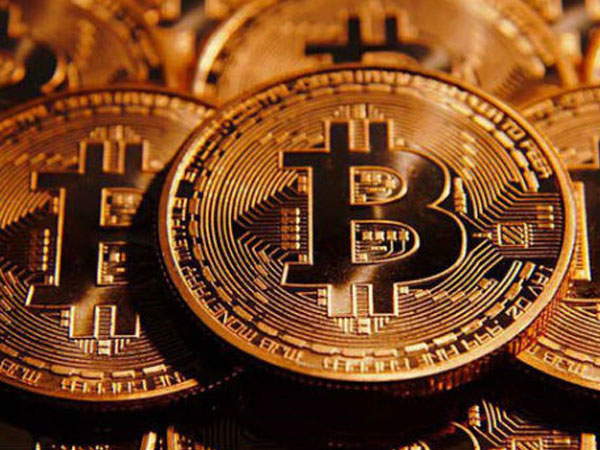 Giá Bitcoin tăng vọt trở lại, vốn hóa hồi 10 tỷ USD