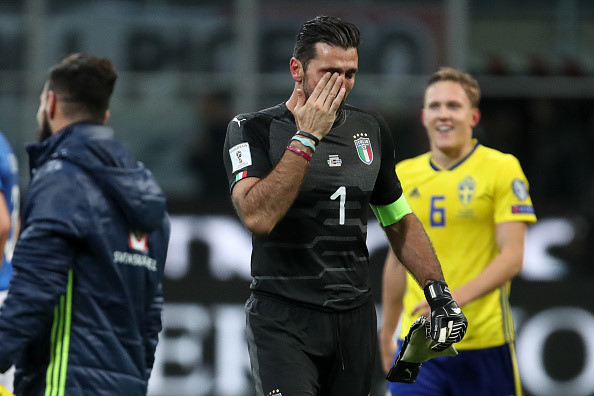 Buffon cảm thấy xấu hổ, giải nghệ sau thất bại của ĐT Italy