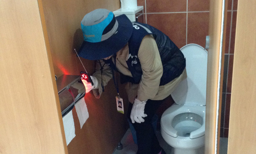 Seoul tuyên chiến với camera quay lén ở nhà vệ sinh công cộng