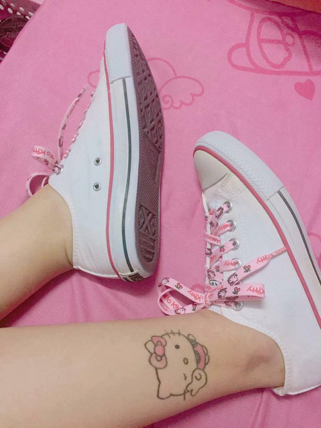 Cô gái Sài Gòn cuồng Hello Kitty vẫn được bạn trai hết lòng ủng hộ Cô gái Sài Gòn cuồng Hello Kitty vẫn được bạn trai hết lòng ủng hộ