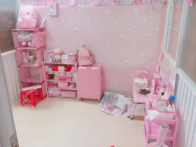 Cô gái Sài Gòn cuồng Hello Kitty vẫn được bạn trai hết lòng ủng hộ Cô gái Sài Gòn cuồng Hello Kitty vẫn được bạn trai hết lòng ủng hộ
