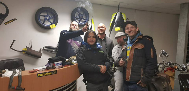 Đi xe máy tới Paris, Trần Đặng Đăng Khoa tiêu 10.000 USD