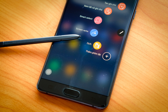 Galaxy Note FE được bán ở Việt Nam từ ngày 25/11