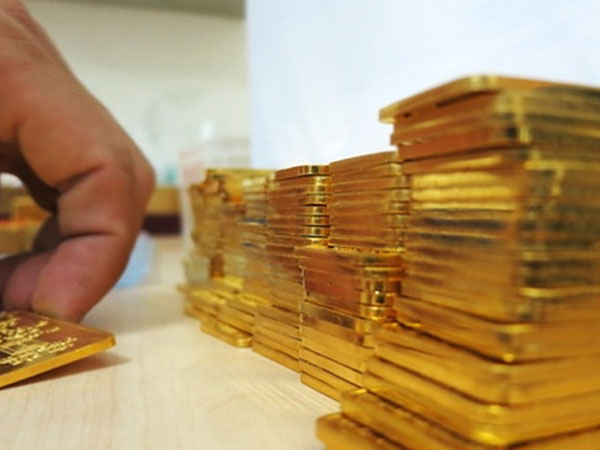 Giá vàng điều chỉnh trong biên độ hẹp