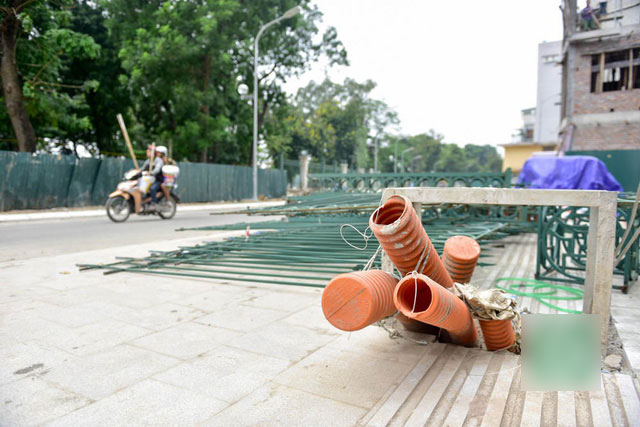 Hà Nội: Đường uốn lượn bên hồ Bảy Mẫu sắp hoàn thành