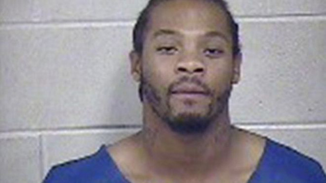 Phạm nhân liên tục xì hơi, cảnh sát buộc phải ngừng thẩm vấn