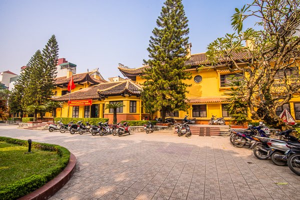 Tổng cục Thể dục thể thao: Dùng xe công vượt mức quy định