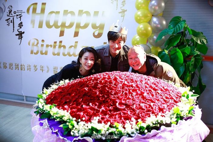 Cận cảnh buổi tiệc sinh nhật mừng tuổi 40 có 1-0-2 của Huỳnh Hiểu Minh