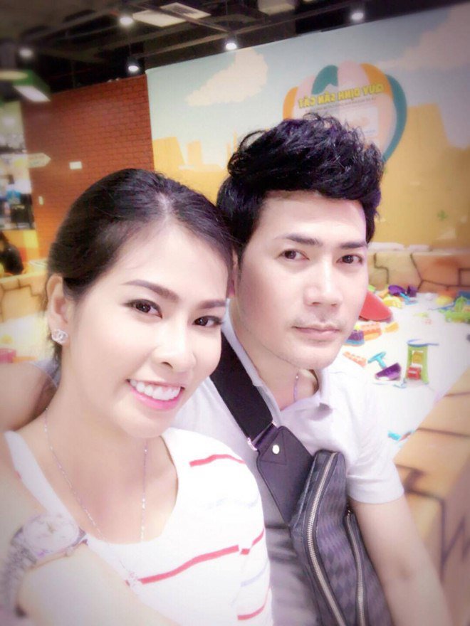 Vợ kém 8 tuổi của Quách Thành Danh sinh liên tiếp bốn con để chiều chồng