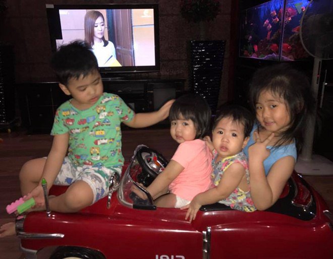 Vợ kém 8 tuổi của Quách Thành Danh sinh liên tiếp bốn con để chiều chồng