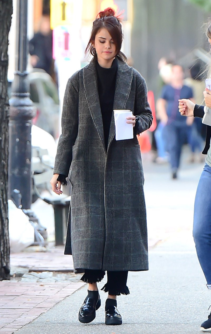 Đôi giày giản dị được Selena Gomez diện mọi lúc mọi nơi