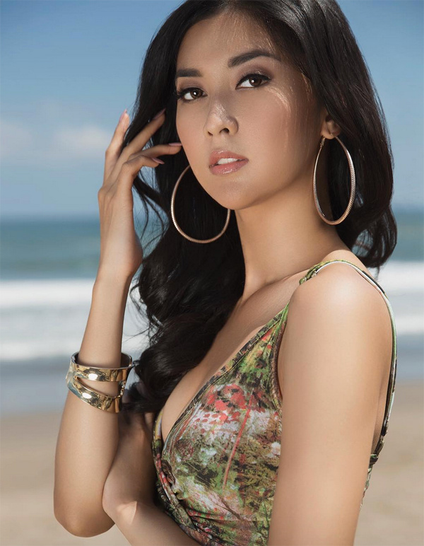 Vẻ đẹp Á Đông của tân Hoa hậu Quốc tế 2017