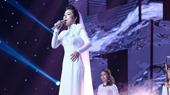 Chê Bolero là sến sẩm, lạc hậu mà sao vẫn nghe?