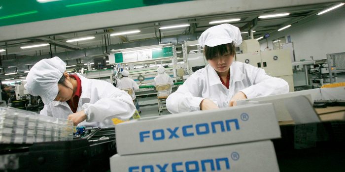 iPhone X thiếu linh kiện sản xuất, lợi nhuận Foxconn giảm mạnh