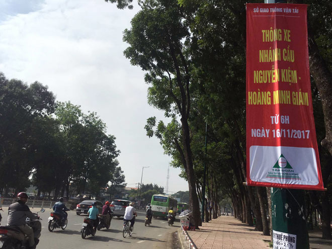 Người SG như hóa điên vì kẹt xe tại công trình cầu vượt trước giờ G