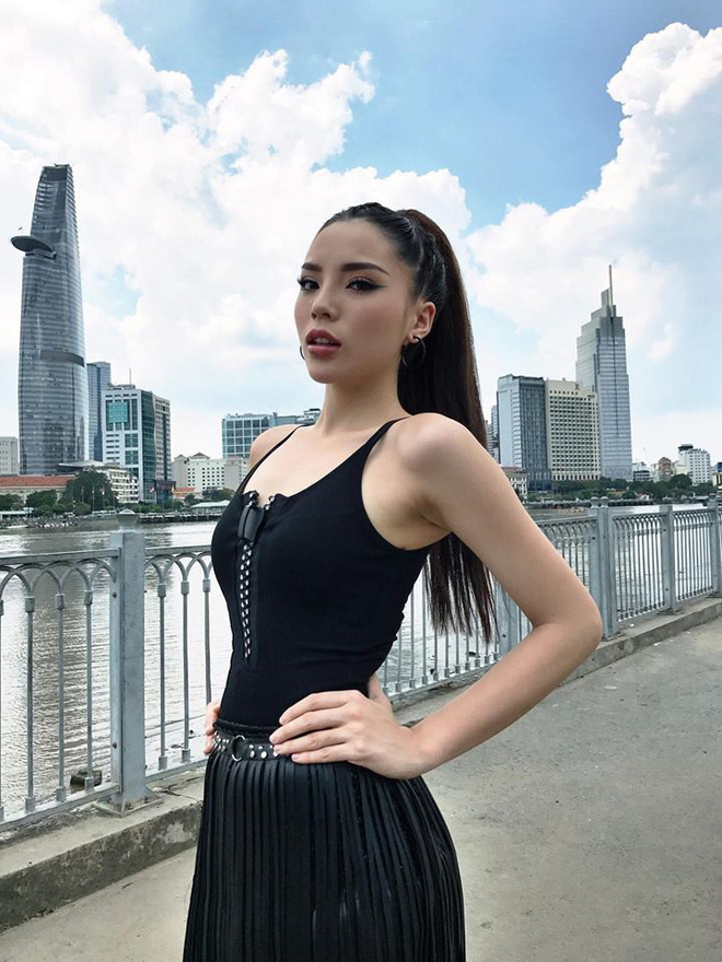 Chịu khó đầu tư ăn mặc nổi bật thế này, chắc gì Kỳ Duyên đã ngán Phạm Hương với Minh Tú!