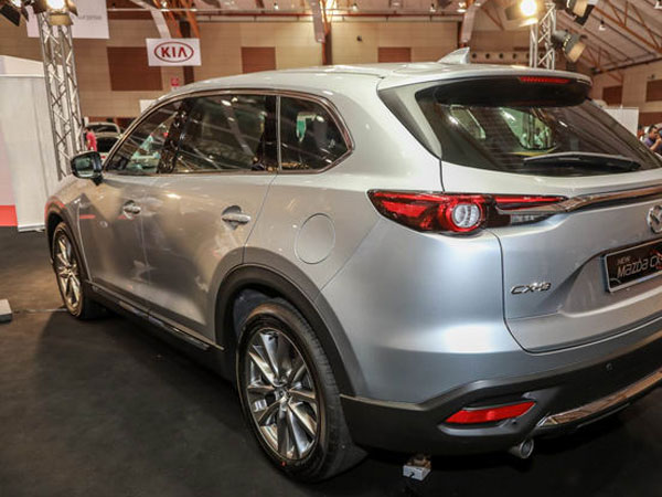 Mazda CX-9 2018 ra mắt, giá từ 1,5 tỷ đồng Mazda CX-9 2018 ra mắt, giá từ 1,5 tỷ đồng