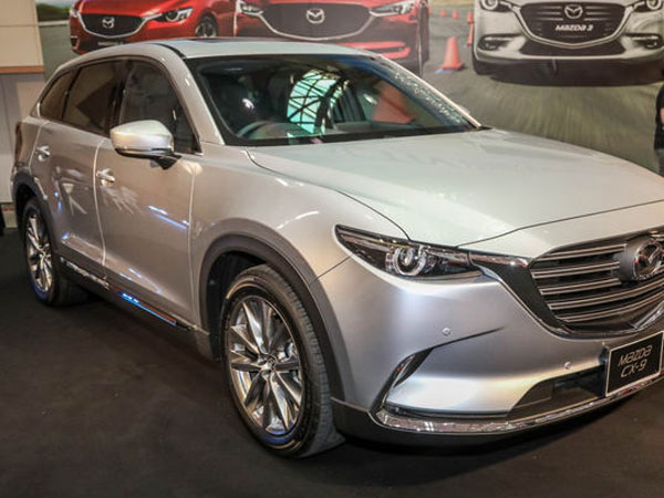 Mazda CX-9 2018 ra mắt, giá từ 1,5 tỷ đồng Mazda CX-9 2018 ra mắt, giá từ 1,5 tỷ đồng
