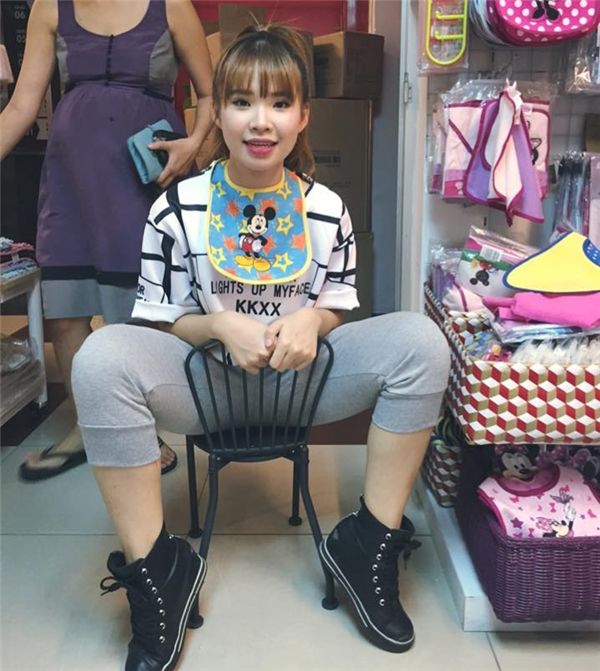 Trên sân khấu lộng lẫy là thế, nhưng về nhà các sao Việt lại hồn nhiên và đáng yêu thế này!