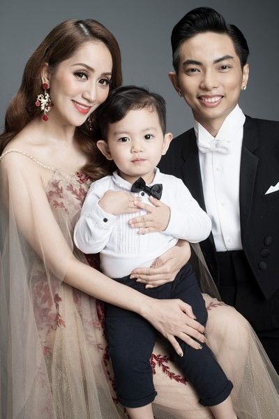 Những chuyện tình đũa lệch đầy xúc động của sao Việt: Showbiz đâu chỉ có thị phi! Những chuyện tình đũa lệch đầy xúc động của sao Việt: Showbiz đâu chỉ có thị phi!