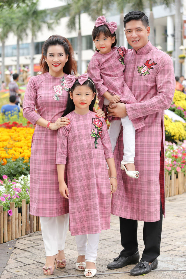 Những chuyện tình đũa lệch đầy xúc động của sao Việt: Showbiz đâu chỉ có thị phi! Những chuyện tình đũa lệch đầy xúc động của sao Việt: Showbiz đâu chỉ có thị phi!