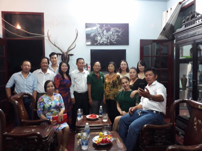 Lâm Khánh Chi và bạn trai rơi nước mắt vỡ òa hạnh phúc trong ngày dạm ngõ Lâm Khánh Chi và bạn trai rơi nước mắt vỡ òa hạnh phúc trong ngày dạm ngõ