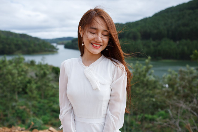 Nhã Phương từ chối nhắc đến Trường Giang: Tôi buồn vì người ta chỉ biết đến với ồn ào tình cảm Nhã Phương từ chối nhắc đến Trường Giang: Tôi buồn vì người ta chỉ biết đến với ồn ào tình cảm