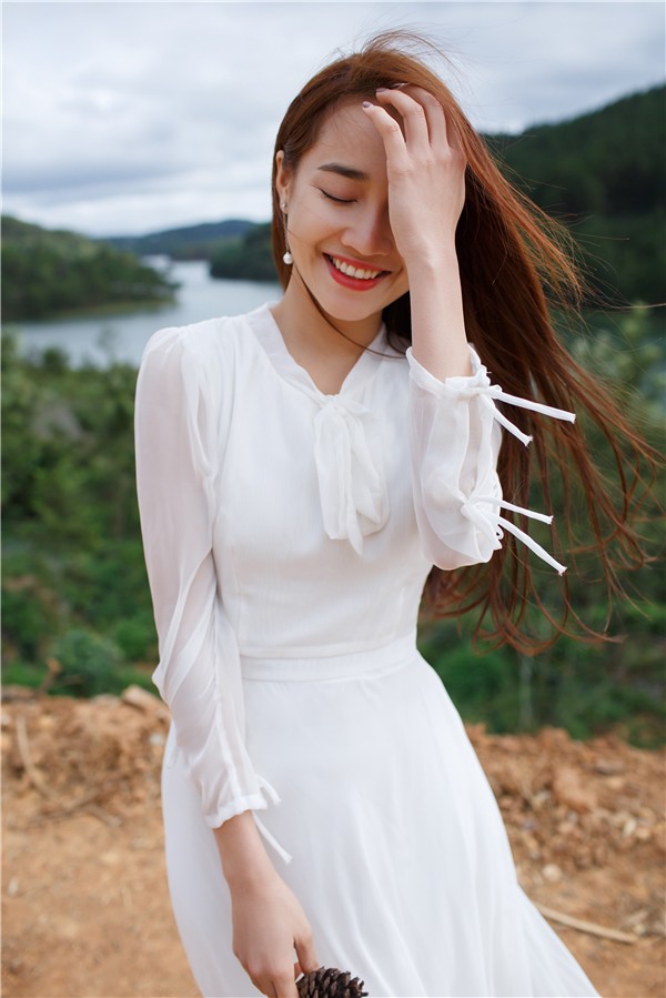 Nhã Phương từ chối nhắc đến Trường Giang: Tôi buồn vì người ta chỉ biết đến với ồn ào tình cảm Nhã Phương từ chối nhắc đến Trường Giang: Tôi buồn vì người ta chỉ biết đến với ồn ào tình cảm