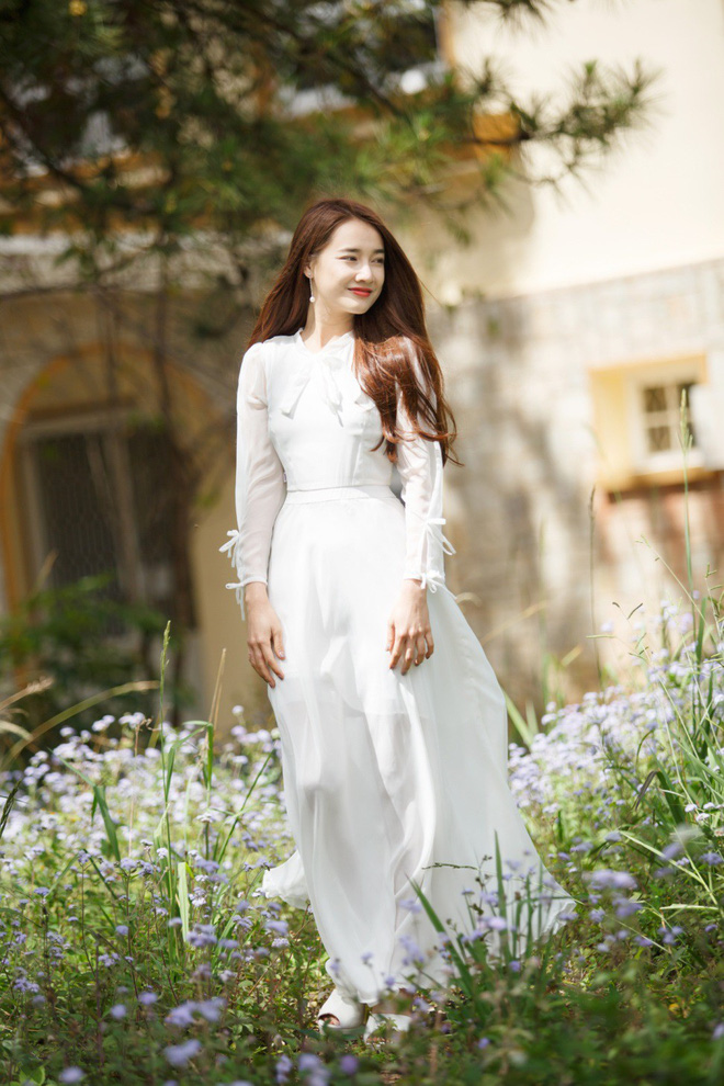 Nhã Phương từ chối nhắc đến Trường Giang: Tôi buồn vì người ta chỉ biết đến với ồn ào tình cảm Nhã Phương từ chối nhắc đến Trường Giang: Tôi buồn vì người ta chỉ biết đến với ồn ào tình cảm