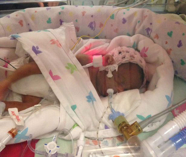 Hạnh phúc muộn màng của người mẹ 2 lần sinh non, 3 lần sảy thai, 3 lần IVF thất bại