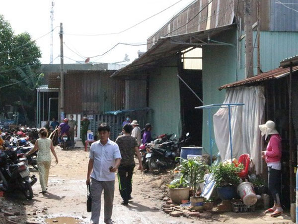 Thi thể nam thanh niên phân hủy trong phòng trọ, nghi bị sát hại