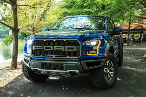 Dân chơi Việt kể chuyện gian nan nhập xế khủng hàng lướt