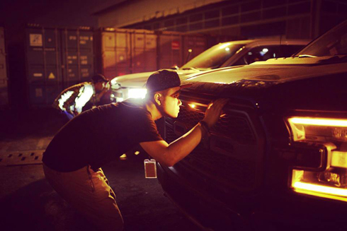 Dân chơi Việt kể chuyện gian nan nhập xế khủng hàng lướt