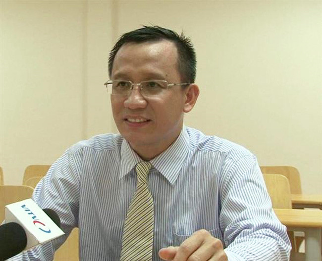 Vì sao đại gia, sếp lớn rủ nhau bán chui cổ phiếu?