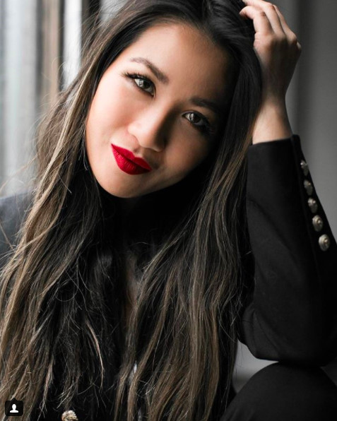 Từ cô bé mồ côi gốc Việt đến người có Instagram đắt giá nhất thế giới Từ cô bé mồ côi gốc Việt đến người có Instagram đắt giá nhất thế giới