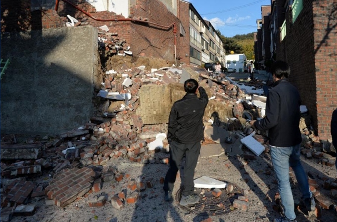 Hơn 1.000 nhà bị tàn phá vì động đất mạnh thứ hai lịch sử Hàn Quốc